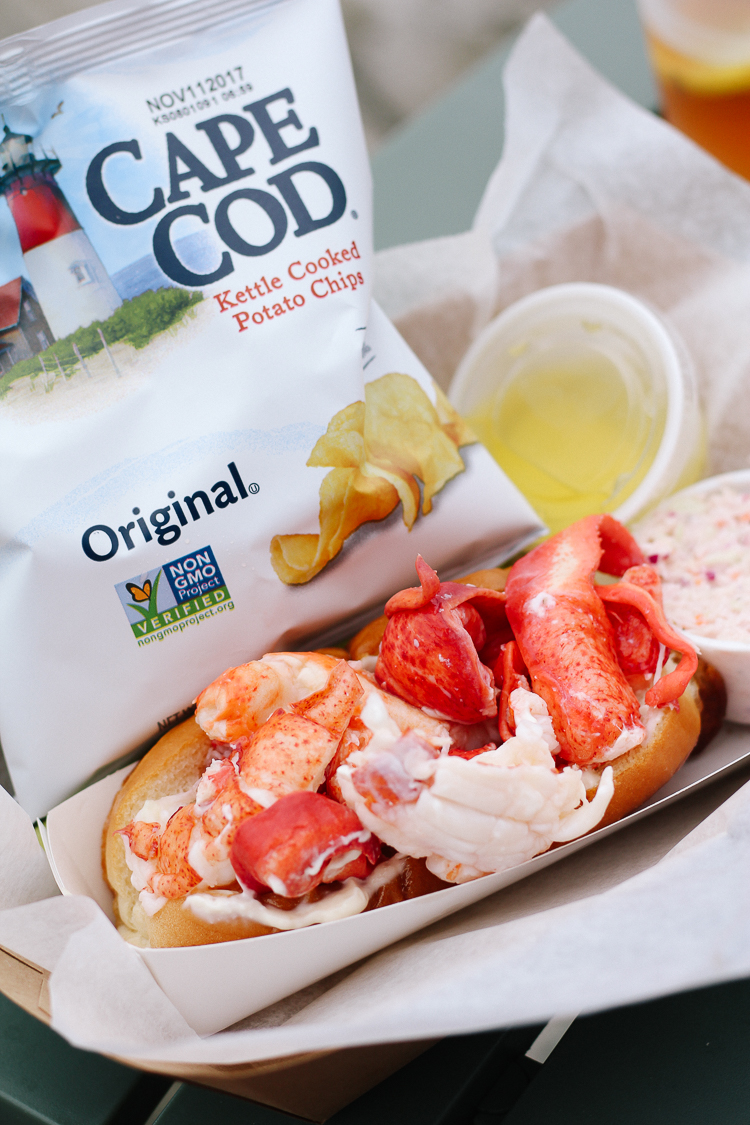 maine lobster, lobster roll, lobster roll in maine, where to get lobster in maine, best lobster roll in maine, mcloons lobster shack, spruce head maine, 
